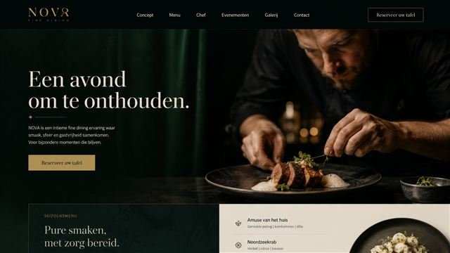 Voorbeeldstijl voor een restaurant: donkergroene en gouden tinten met sfeervolle fotografie.